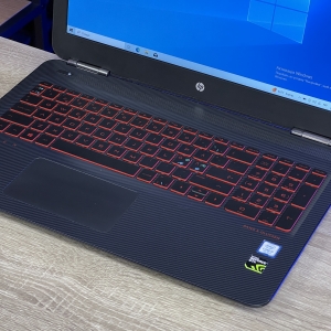 БВ Ноутбук HP Omen 15 15.6" FHD IPS Intel i7-7700HQ 16 RAM 256 SSD 1000 HDD NVIDIA GTX 1050 TI 4 ГБ