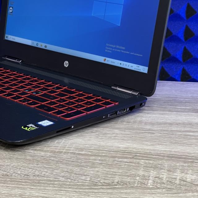 БВ Ноутбук HP Omen 15 15.6" FHD IPS Intel i7-7700HQ 16 RAM 256 SSD 1000 HDD NVIDIA GTX 1050 TI 4 ГБ