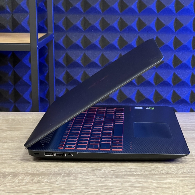 БВ Ноутбук HP Omen 15 15.6" FHD IPS Intel i7-7700HQ 16 RAM 256 SSD 1000 HDD NVIDIA GTX 1050 TI 4 ГБ