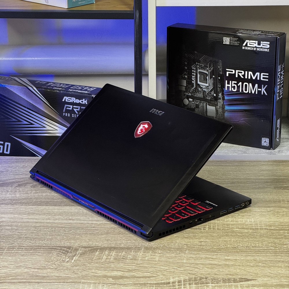 Ноутбук MSI GS63 VR Stealth Pro 15.6 FHD IPS I7-7700HQ 16 RAM 512 SSD NVIDIA GEFORCE GTX 1060 6 ГБ БВ