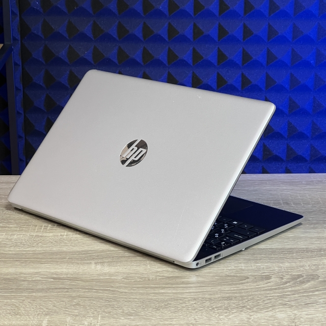 Ноутбук HP 15 15.6" Intel i5-1035G1 8 RAM 256 SSD NVMe Intel UHD Graphics БВ