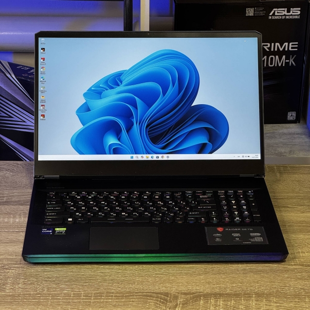 Ноутбук MSI Raider GE76 12UGS-259US 17.3" FHD IPS 144Hz Intel Core i9-12900H 16 RAM 1000 SSD NVIDIA GeForce RTX 3060 6 ГБ БВ