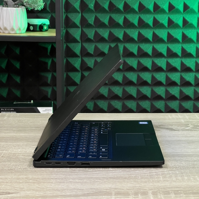 БВ Ноутбук-трансформер Dell Latitude 7390 2-in-1 13.3 TOUCH FHD IPS Intel i5-8350U 8 RAM 256 SSD  RKG