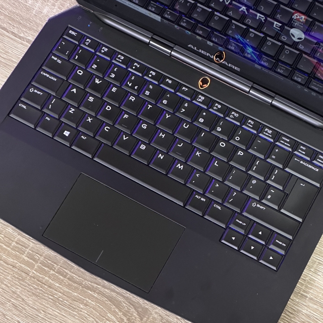 Ноутбук Dell Alienware 13 13.3" 4K Touch Core i5-5200U 16 RAM 256 SSD GeForce GTX 960M 2 ГБ БВ