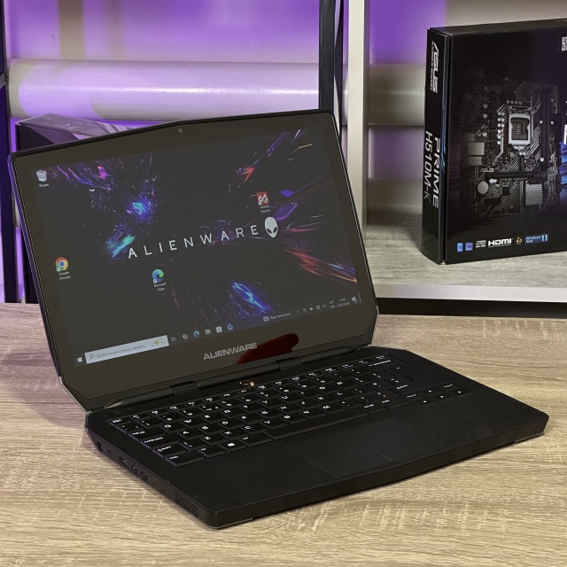 Ноутбук Dell Alienware 13 13.3" 4K Touch Core i5-5200U 16 RAM 256 SSD GeForce GTX 960M 2 ГБ БВ