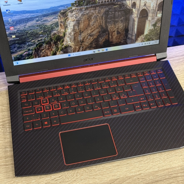 Ноутбук Acer Nitro 5 15.6" FHD IPS Intel Core i7-8750H 16 RAM 256 SSD 750 HDD NVIDIA GEFORCE GTX 1060 6 ГБ БВ