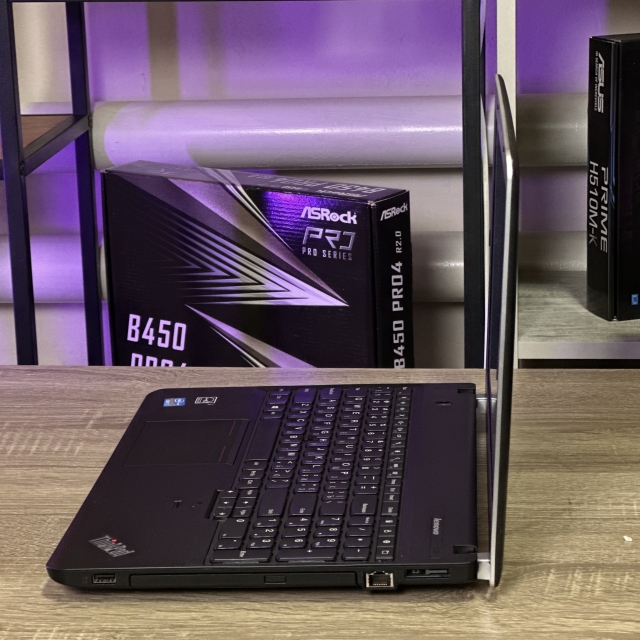 Ноутбук Lenovo ThinkPad Edge E531 15.6" Core i7-3632QM 8 RAM 256 SSD Intel HD Graphics 4000 БВ