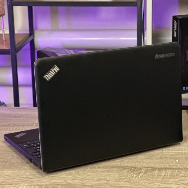 Ноутбук Lenovo ThinkPad Edge E531 15.6" Core i7-3632QM 8 RAM 256 SSD Intel HD Graphics 4000 БВ