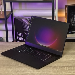 Ноутбук Razer Blade 15 15.6" FHD 144Hz Core i7-8750H 16 RAM 512 SSD GeForce RTX 2070 8 ГБ БВ
