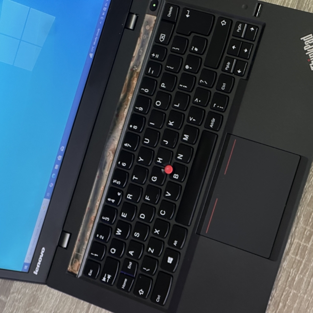 Ноутбук Lenovo ThinkPad X1 Carbon Gen 3 14" FHD IPS Intel Core i7-4600U 8 RAM 256 SSD Intel HD БВ