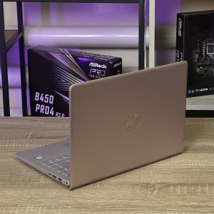 Ноутбук HP Pavilion 14-bf085no 14" FHD Core i3-7100U 8 RAM 240 SSD Intel HD Graphics 620 БВ