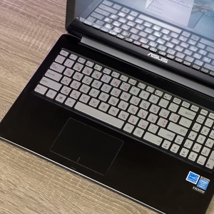 Ноутбук ASUS Q502L 15.6" FHD IPS Touch Core i5-5200U 8 RAM 1000 HDD Intel HD Graphics 5500 БВ