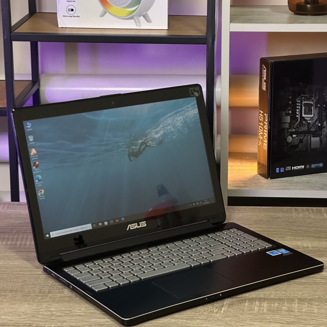 Ноутбук ASUS Q502L 15.6" FHD IPS Touch Core i5-5200U 8 RAM 1000 HDD Intel HD Graphics 5500 БВ