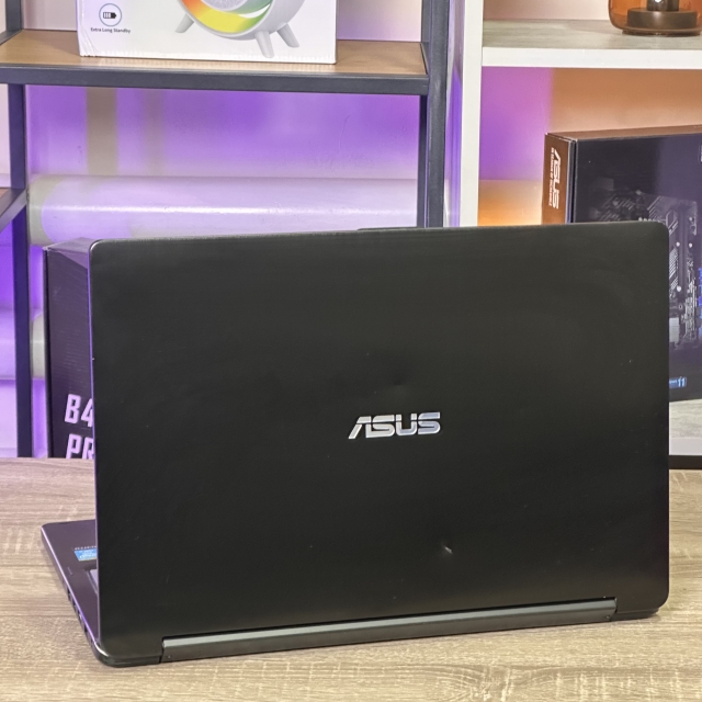 Ноутбук ASUS Q502L 15.6" FHD IPS Touch Core i5-5200U 8 RAM 1000 HDD Intel HD Graphics 5500 БВ