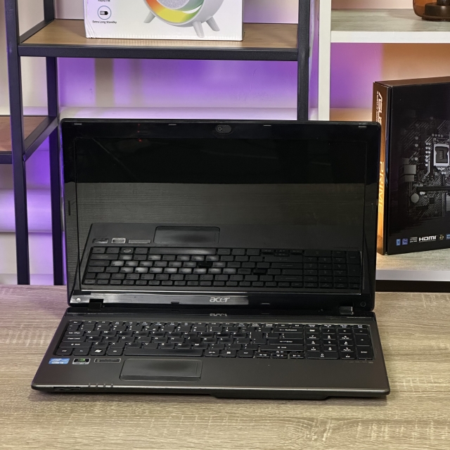 Ноутбук Acer Aspire 5750G 15.6 Intel i3-2330M 4 RAM 500 HDD NVIDIA GT 540M 1 ГБ БВ