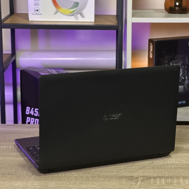 Ноутбук Acer Aspire 5750G 15.6 Intel i3-2330M 4 RAM 500 HDD NVIDIA GT 540M 1 ГБ БВ