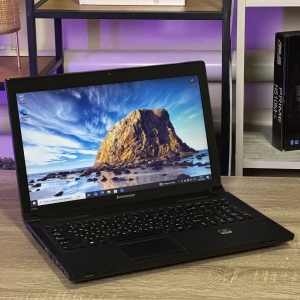 Ноутбук Lenovo V570c 15.6" Core i3-2328M 4 RAM 750 HDD GeForce GT 610M 1 ГБ БВ