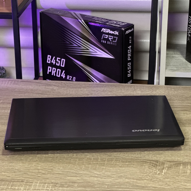Ноутбук Lenovo V570c 15.6" Core i3-2328M 4 RAM 750 HDD GeForce GT 610M 1 ГБ БВ