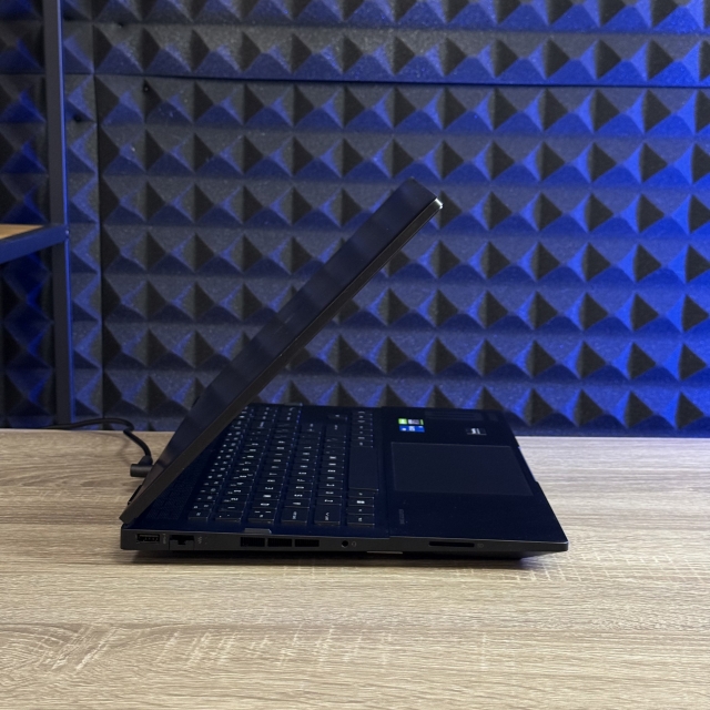 Ноутбук HP OMEN 16 16.1" FHD 144Hz Core i5-13420H 16 RAM 512 SSD GeForce RTX 4050 6 ГБ БВ