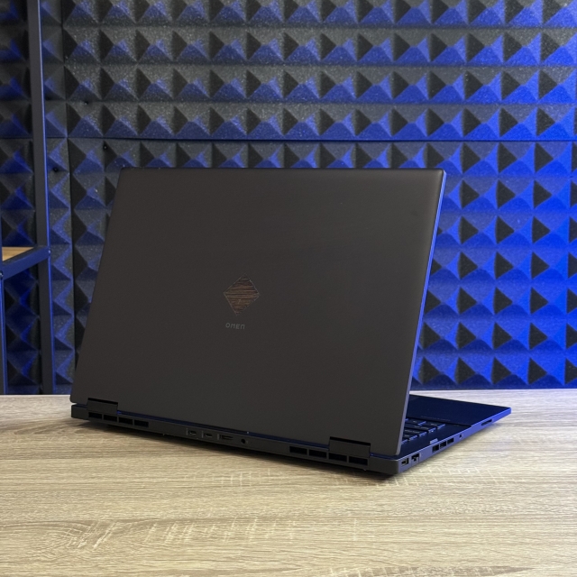 Ноутбук HP OMEN 16 16.1" FHD 144Hz Core i5-13420H 16 RAM 512 SSD GeForce RTX 4050 6 ГБ БВ