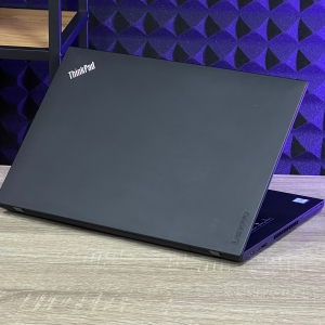 Ноутбук Lenovo ThinkPad T480 14" FHD IPS Intel i5-8250U 8 RAM 256 SSD Intel UHD Graphics 620 БВ