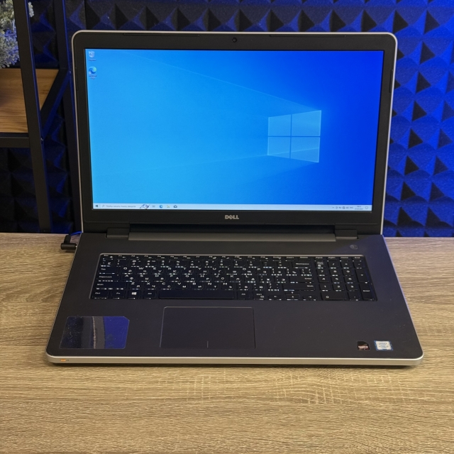 Ноутбук Dell Inspiron 5759 17.3" FHD Core i5-6200U 8 RAM 240 SSD Radeon R5 M335 4 ГБ  БВ