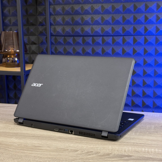 Ноутбук Acer ES1-572 15.6" Intel i3-5005U 8 RAM 120 SSD Intel HD Graphics 5500 БВ