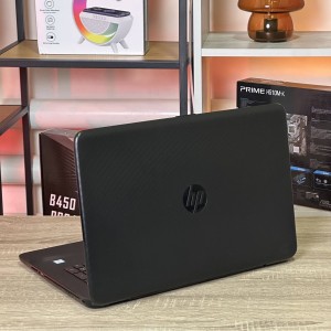 Ноутбук HP 17-X173DX 17.3 HD+ Intel Core i7-7500U 8 RAM 240 SSD Intel HD Graphics 620 БВ