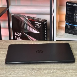 Ноутбук HP 17-X173DX 17.3 HD+ Intel Core i7-7500U 8 RAM 240 SSD Intel HD Graphics 620 БВ