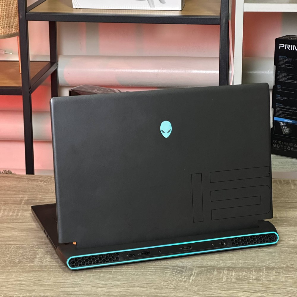 Ноутбук Dell Alienware M15 R5 15.6 FHD 360Hz AMD Ryzen 9 5900HX 16 RAM 1000 SSD NVIDIA GeForce RTX 3070 8 ГБ БВ L14-8513