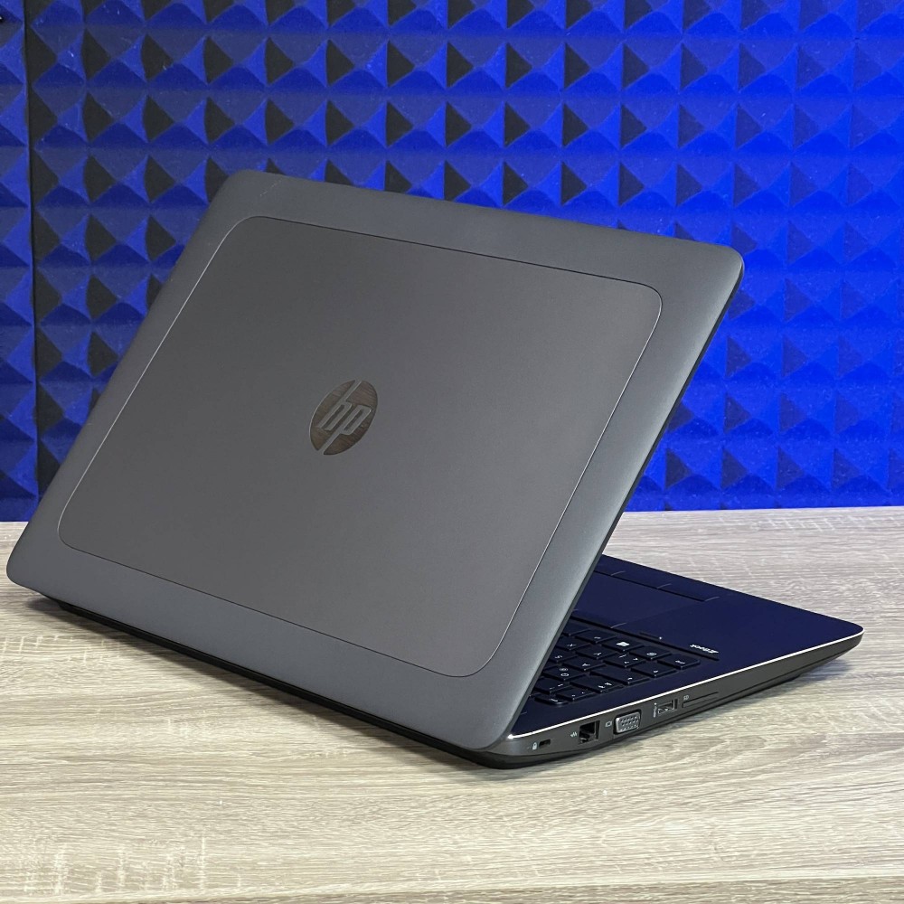 Ноутбук HP ZBook 15 G4 15.6 FHD Intel Core i5-7440HQ 8 RAM 128 SSD Intel HD Graphics 630 БВ