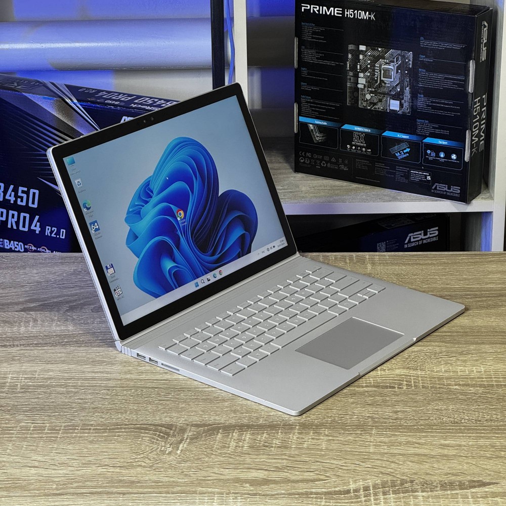 Ноутбук Microsoft Surface Book 13.5 3K IPS Touch Intel Core i7-6600U 8 RAM 256 SSD Intel HD Graphics 520 БВ