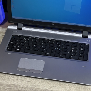 Ноутбук HP ProBook 470 G3 17.3" HD+ Intel i5-6200U 8 RAM 240 SSD AMD Radeon R7 M340 2 ГБ БВ