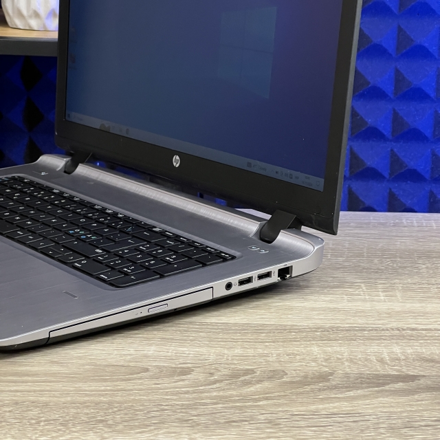 Ноутбук HP ProBook 470 G3 17.3" HD+ Intel i5-6200U 8 RAM 240 SSD AMD Radeon R7 M340 2 ГБ БВ