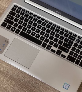 Ноутбук Dell Inspiron 5570 15.6 FHD Intel Core i7-8550U 8 RAM 128 SSD 500 HDD Intel UHD Graphics 620 БВ