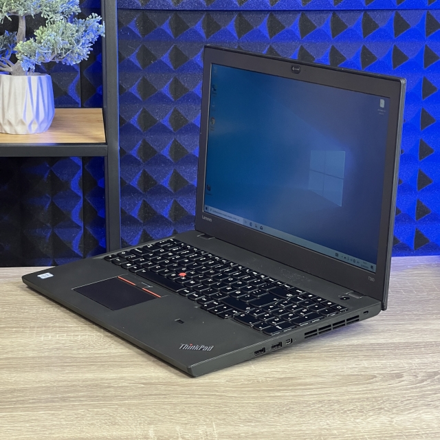 Ноутбук Lenovo ThinkPad T560 15.6" FHD IPS Intel i5-6300U 8 RAM 256 SSD Intel HD Graphics 520 БВ